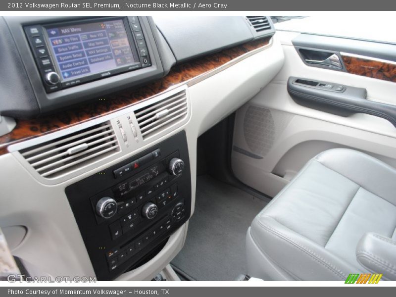 Nocturne Black Metallic / Aero Gray 2012 Volkswagen Routan SEL Premium