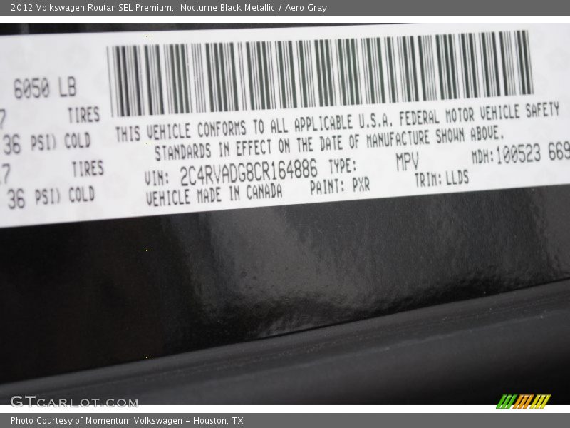 Nocturne Black Metallic / Aero Gray 2012 Volkswagen Routan SEL Premium