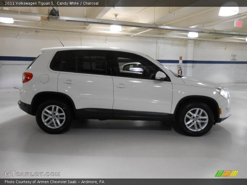 Candy White / Charcoal 2011 Volkswagen Tiguan S