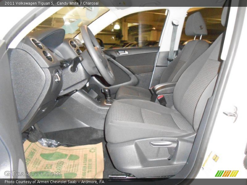 Candy White / Charcoal 2011 Volkswagen Tiguan S
