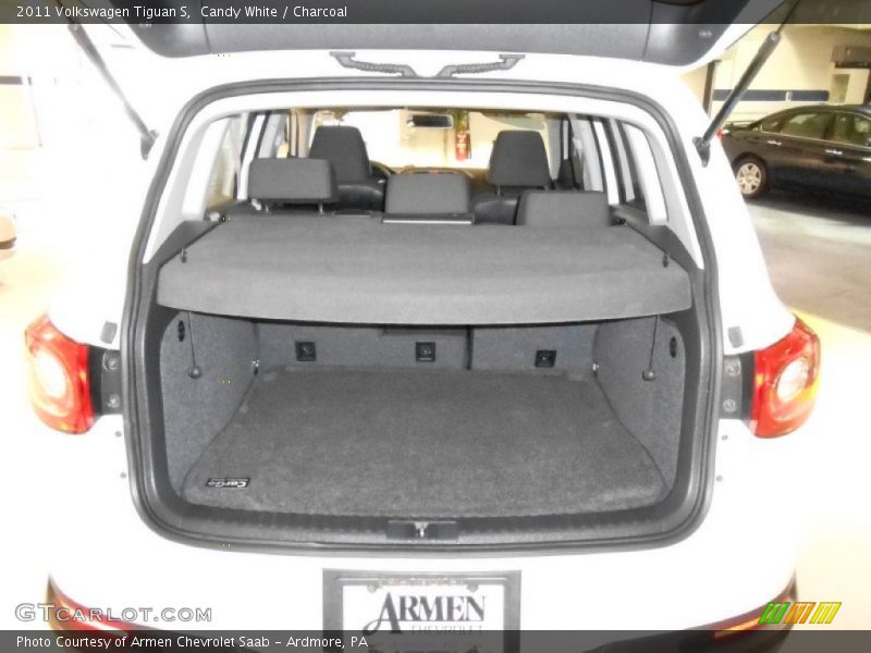Candy White / Charcoal 2011 Volkswagen Tiguan S