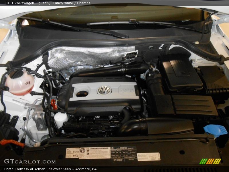 Candy White / Charcoal 2011 Volkswagen Tiguan S