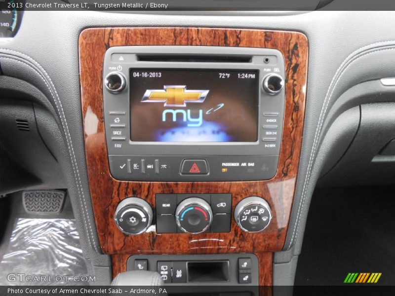Tungsten Metallic / Ebony 2013 Chevrolet Traverse LT