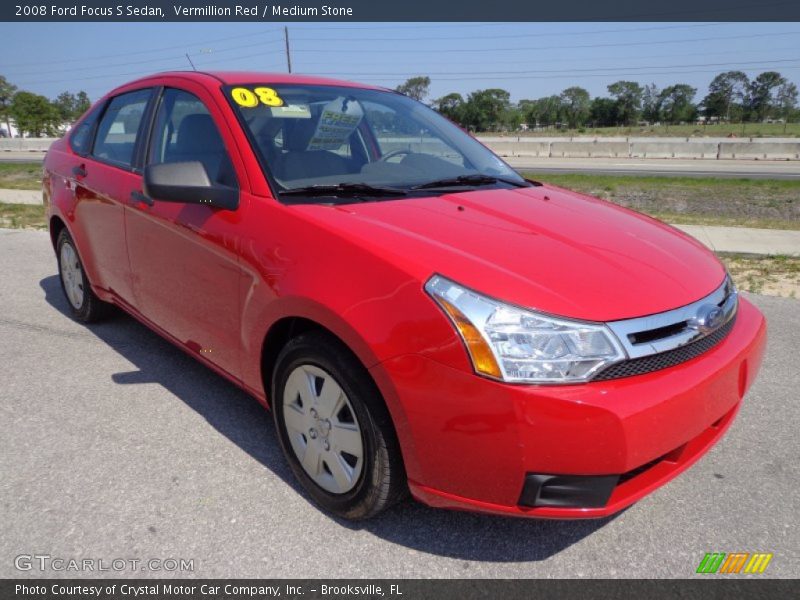 Front 3/4 View of 2008 Focus S Sedan