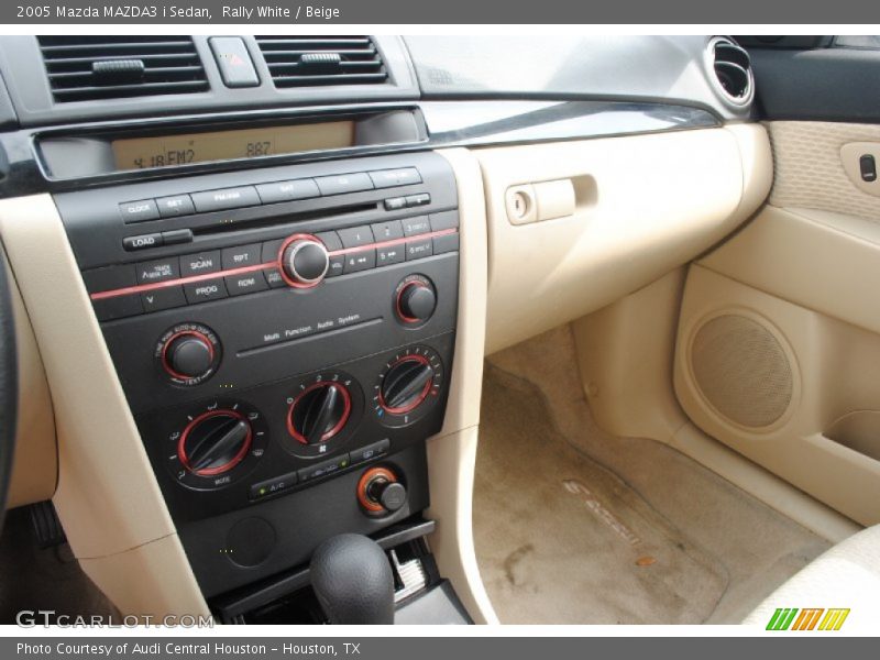 Rally White / Beige 2005 Mazda MAZDA3 i Sedan