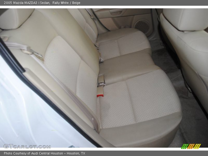 Rally White / Beige 2005 Mazda MAZDA3 i Sedan