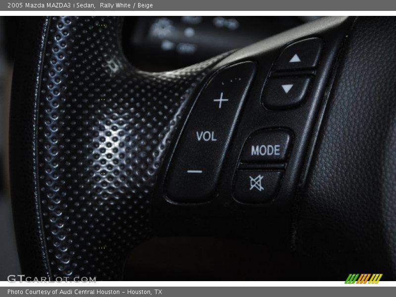 Rally White / Beige 2005 Mazda MAZDA3 i Sedan