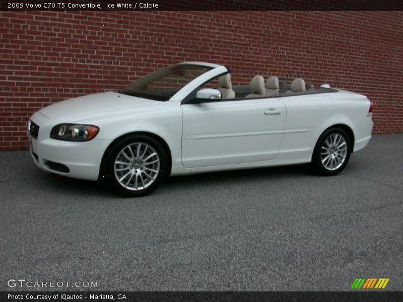 Ice White / Calcite 2009 Volvo C70 T5 Convertible