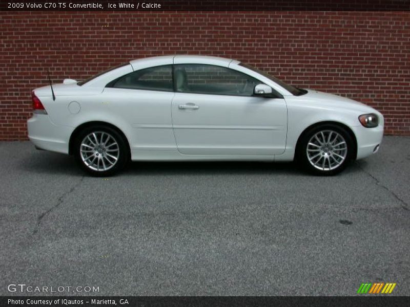 Ice White / Calcite 2009 Volvo C70 T5 Convertible