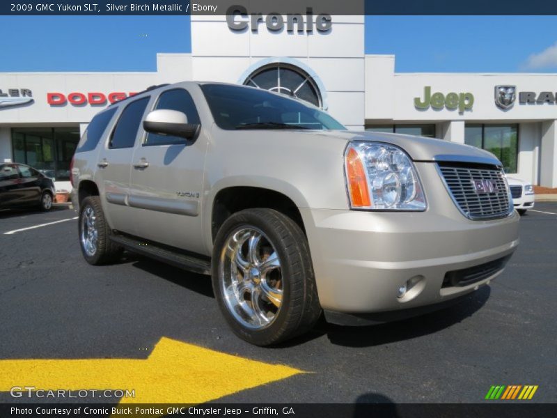 Silver Birch Metallic / Ebony 2009 GMC Yukon SLT