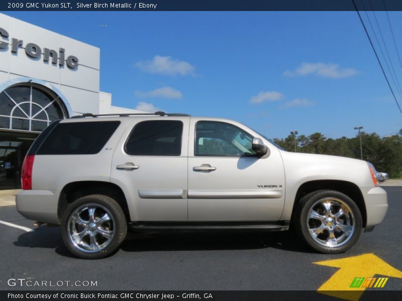 Silver Birch Metallic / Ebony 2009 GMC Yukon SLT