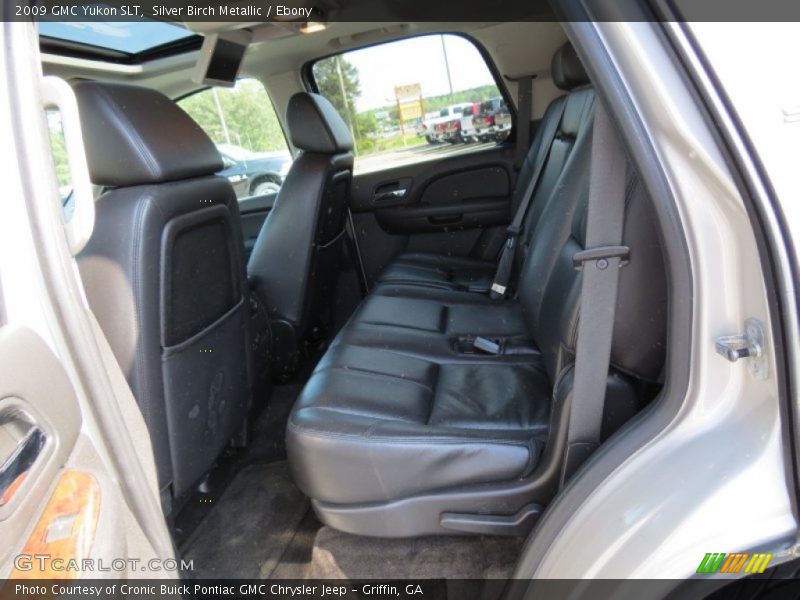 Silver Birch Metallic / Ebony 2009 GMC Yukon SLT