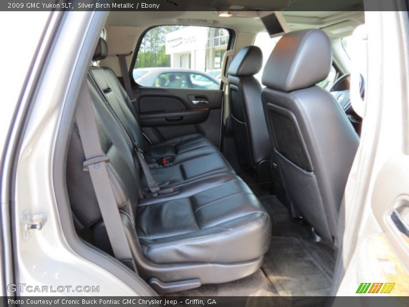 Silver Birch Metallic / Ebony 2009 GMC Yukon SLT