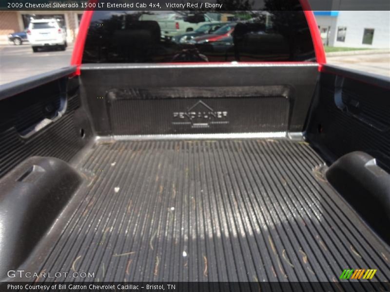 Victory Red / Ebony 2009 Chevrolet Silverado 1500 LT Extended Cab 4x4