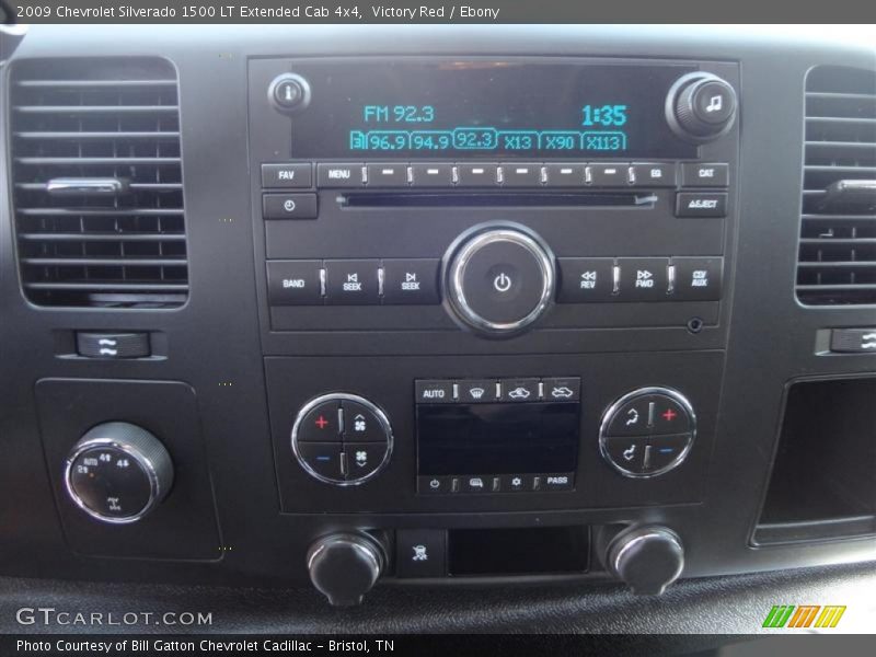 Victory Red / Ebony 2009 Chevrolet Silverado 1500 LT Extended Cab 4x4