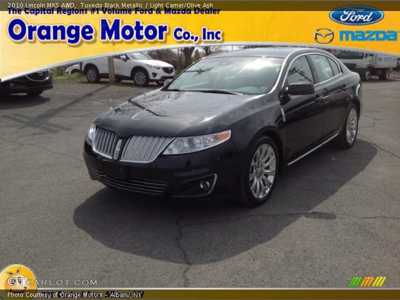 Tuxedo Black Metallic / Light Camel/Olive Ash 2010 Lincoln MKS AWD
