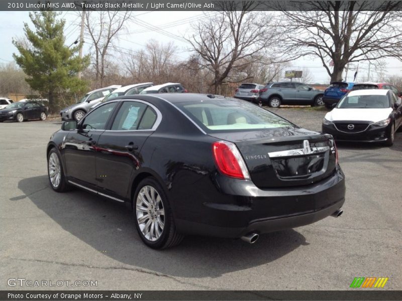 Tuxedo Black Metallic / Light Camel/Olive Ash 2010 Lincoln MKS AWD