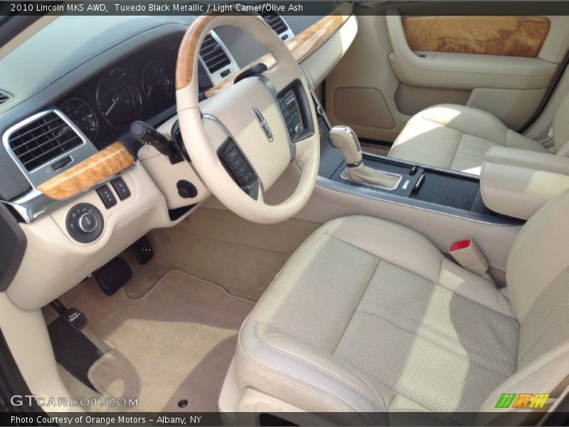 Tuxedo Black Metallic / Light Camel/Olive Ash 2010 Lincoln MKS AWD