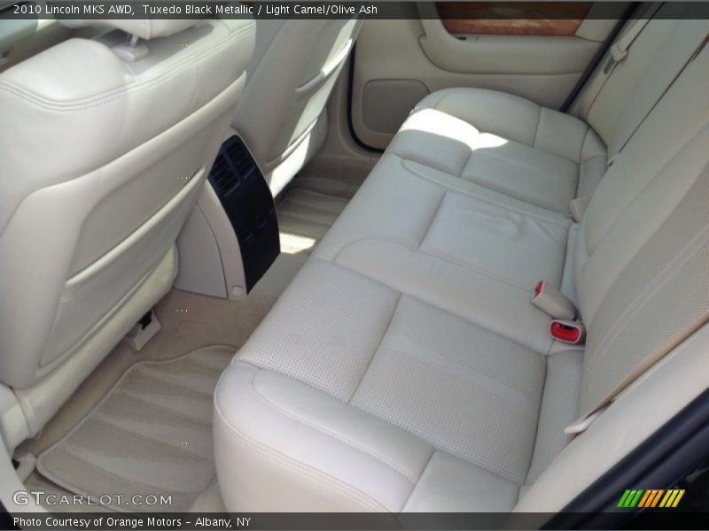 Tuxedo Black Metallic / Light Camel/Olive Ash 2010 Lincoln MKS AWD