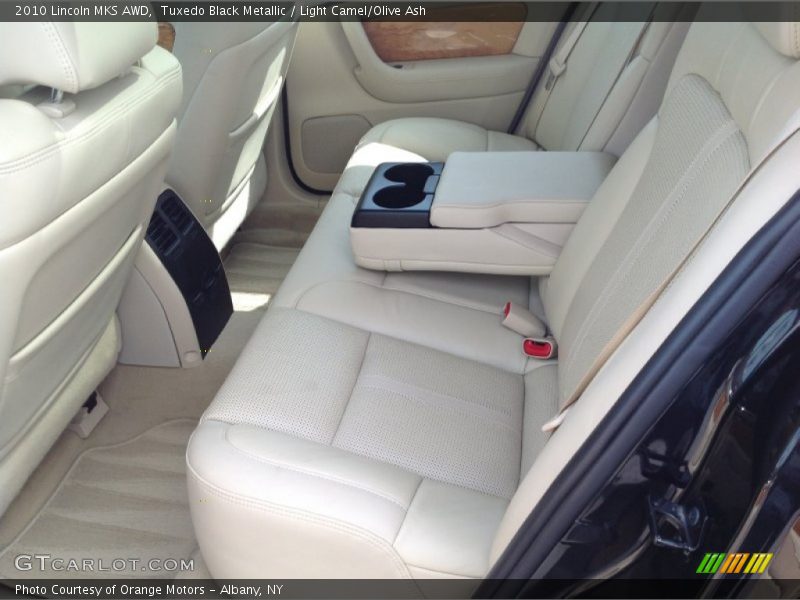 Tuxedo Black Metallic / Light Camel/Olive Ash 2010 Lincoln MKS AWD