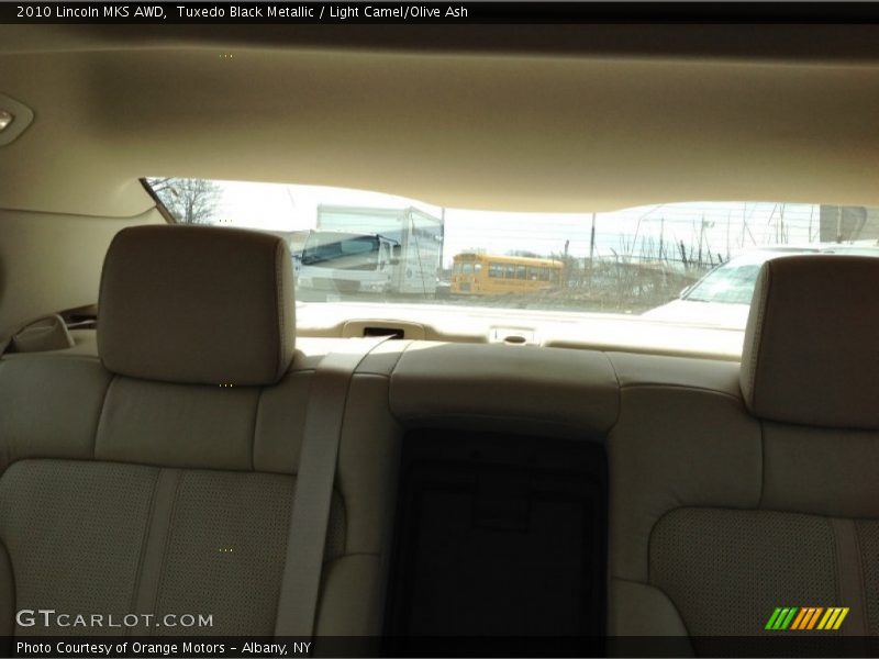 Tuxedo Black Metallic / Light Camel/Olive Ash 2010 Lincoln MKS AWD