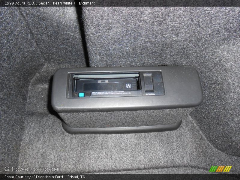 Pearl White / Parchment 1999 Acura RL 3.5 Sedan