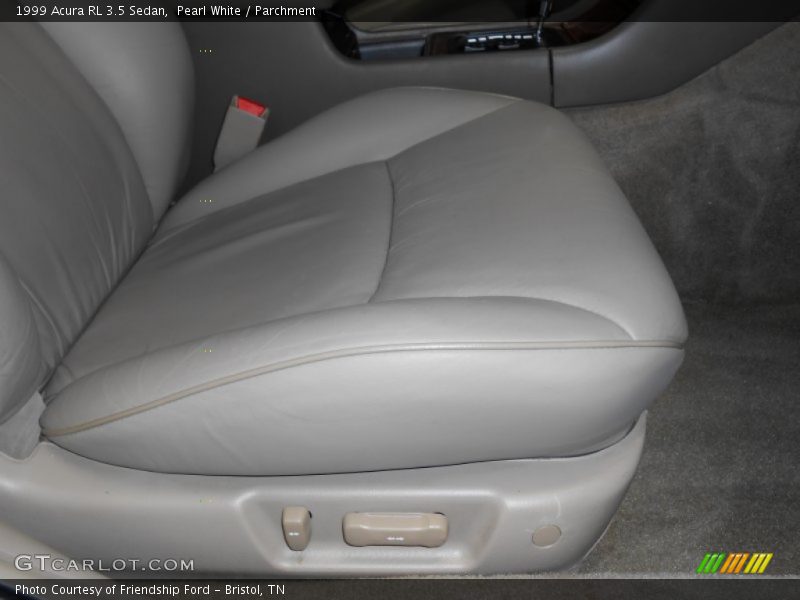 Pearl White / Parchment 1999 Acura RL 3.5 Sedan