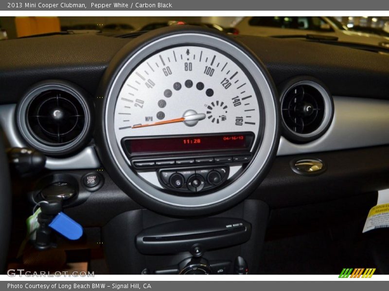 Pepper White / Carbon Black 2013 Mini Cooper Clubman