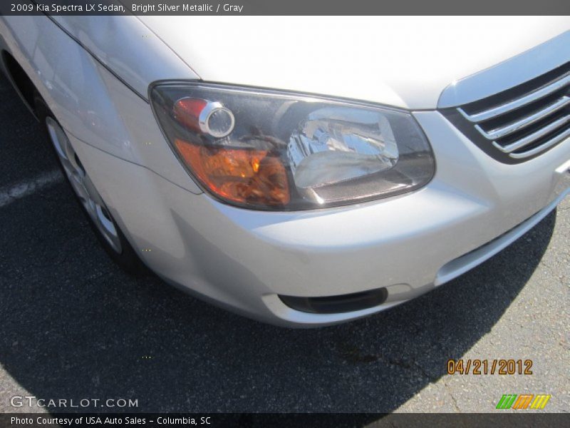 Bright Silver Metallic / Gray 2009 Kia Spectra LX Sedan