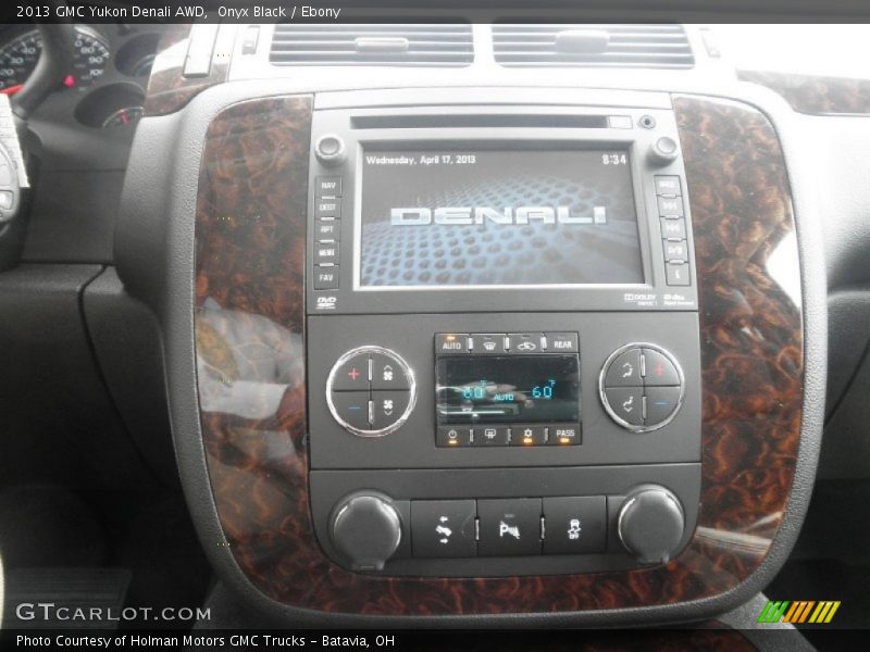 Onyx Black / Ebony 2013 GMC Yukon Denali AWD