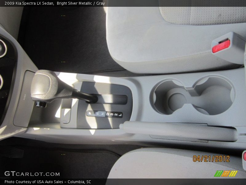 Bright Silver Metallic / Gray 2009 Kia Spectra LX Sedan