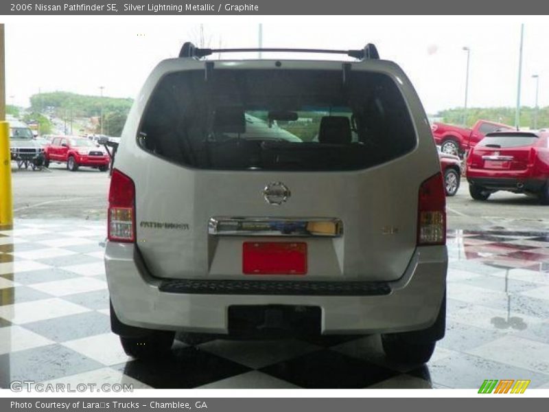 Silver Lightning Metallic / Graphite 2006 Nissan Pathfinder SE