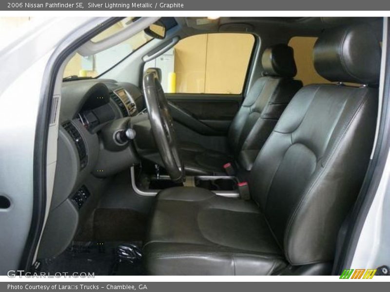 Silver Lightning Metallic / Graphite 2006 Nissan Pathfinder SE