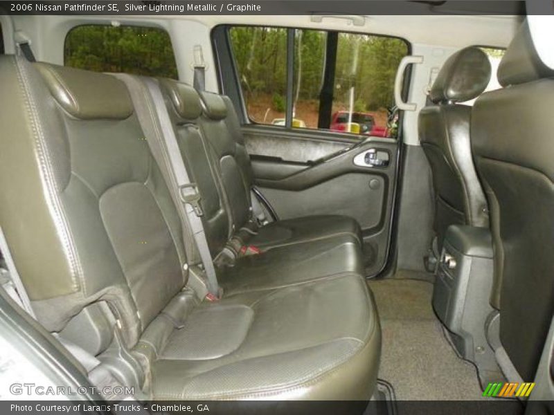 Silver Lightning Metallic / Graphite 2006 Nissan Pathfinder SE