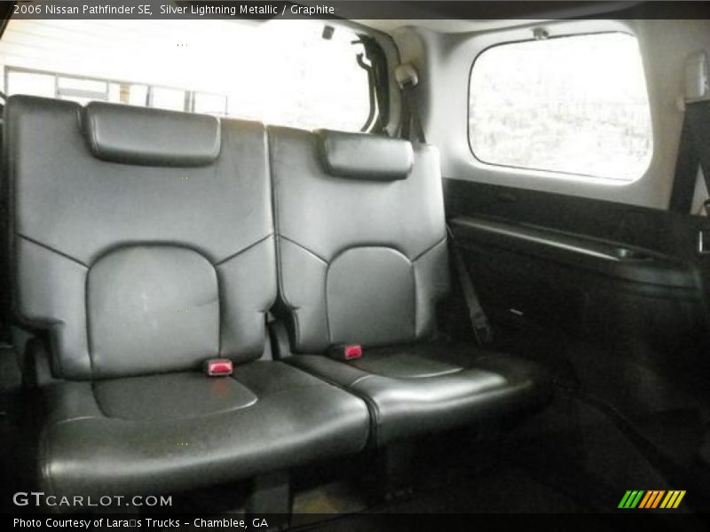 Silver Lightning Metallic / Graphite 2006 Nissan Pathfinder SE