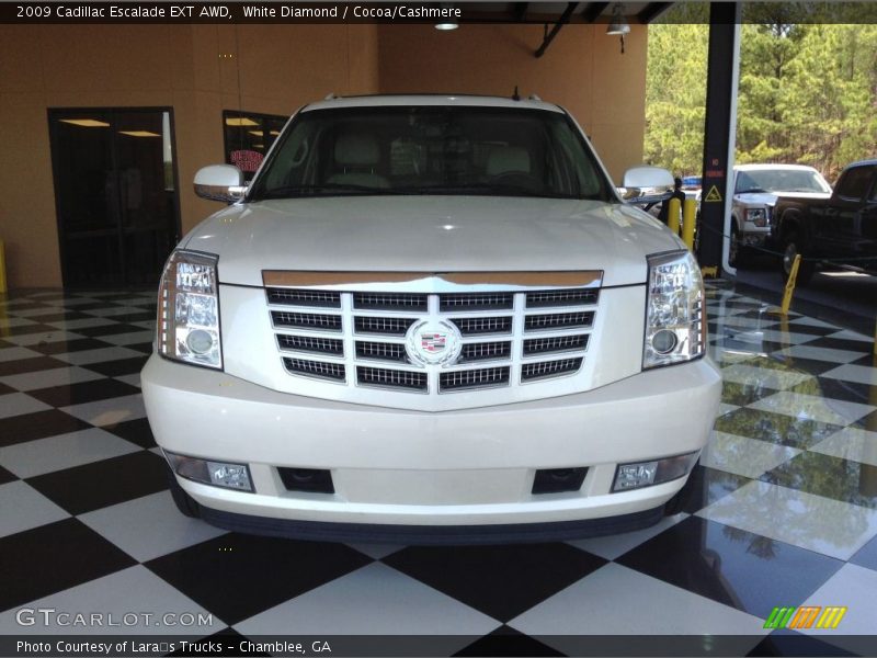 White Diamond / Cocoa/Cashmere 2009 Cadillac Escalade EXT AWD