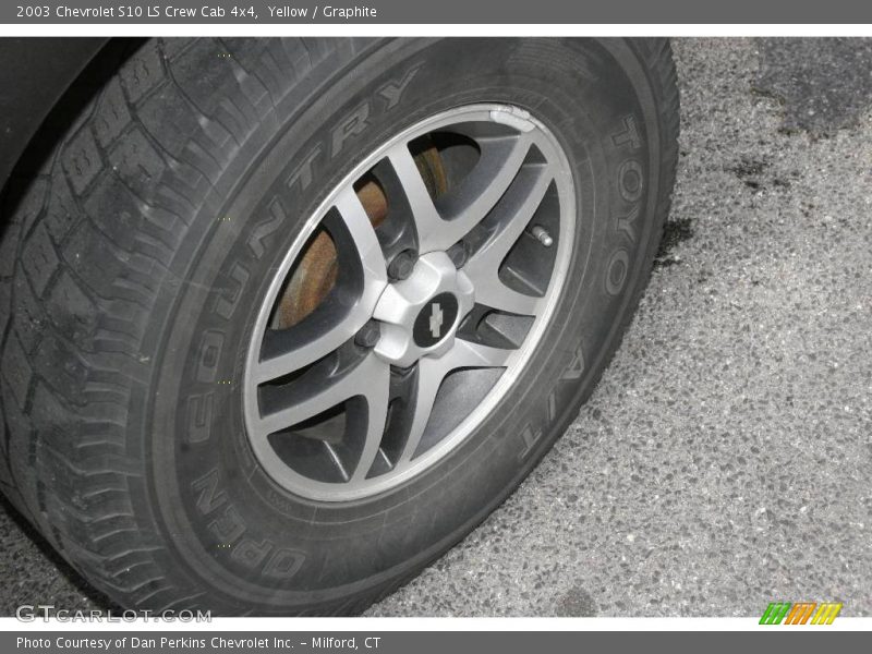 Yellow / Graphite 2003 Chevrolet S10 LS Crew Cab 4x4
