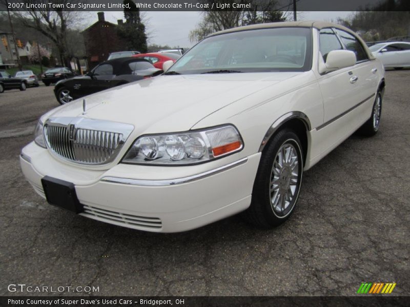 White Chocolate Tri-Coat / Light Camel 2007 Lincoln Town Car Signature Limited