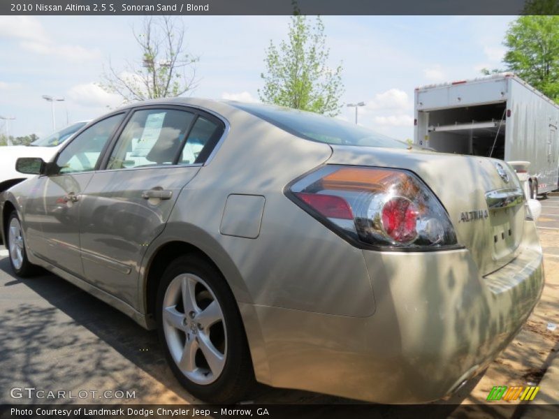 Sonoran Sand / Blond 2010 Nissan Altima 2.5 S