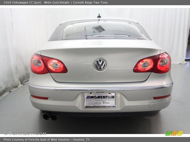 White Gold Metallic / Cornsilk Beige Two-Tone 2009 Volkswagen CC Sport