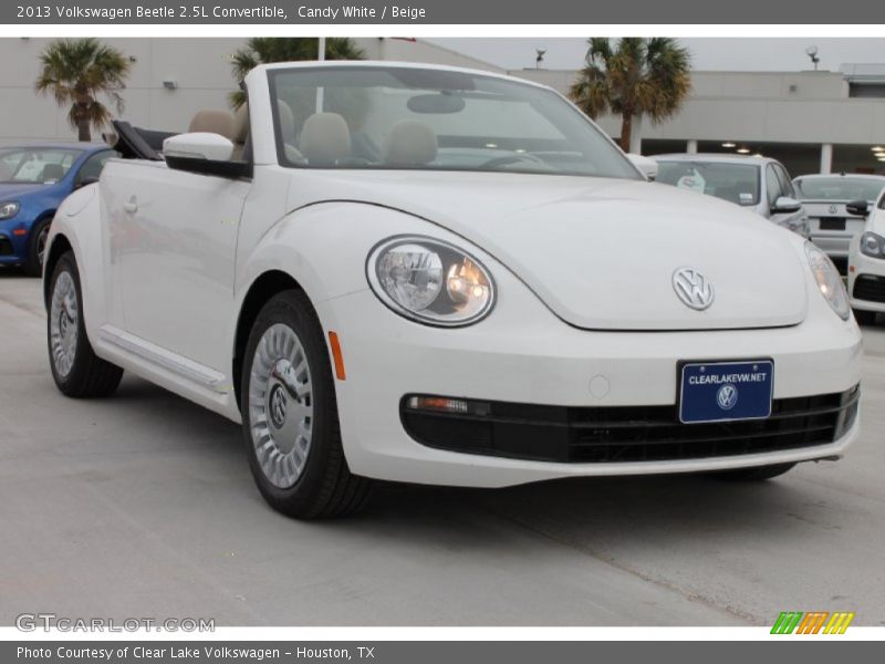 Candy White / Beige 2013 Volkswagen Beetle 2.5L Convertible