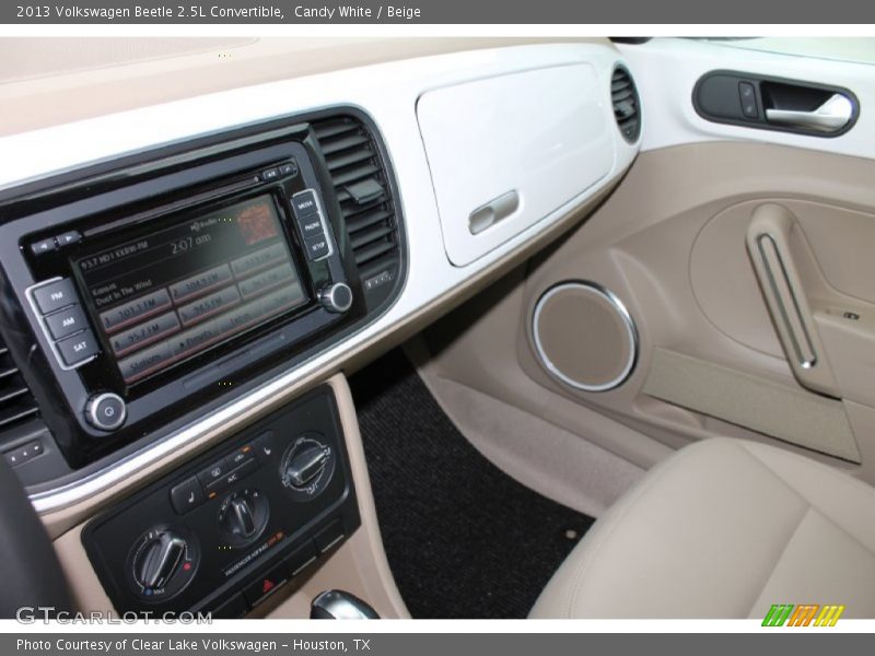 Candy White / Beige 2013 Volkswagen Beetle 2.5L Convertible