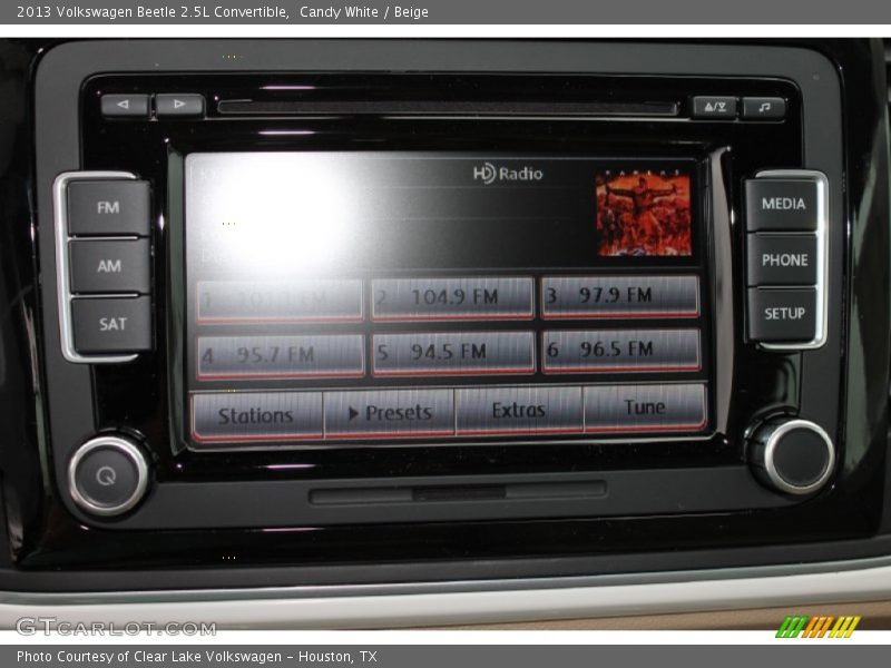 Candy White / Beige 2013 Volkswagen Beetle 2.5L Convertible