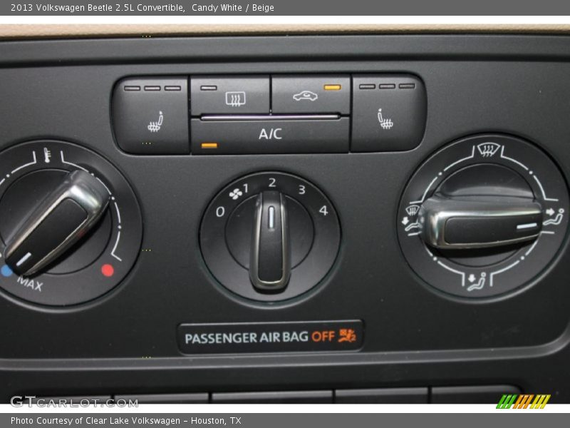 Candy White / Beige 2013 Volkswagen Beetle 2.5L Convertible