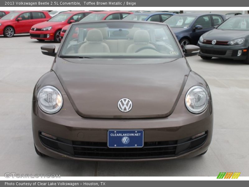 Toffee Brown Metallic / Beige 2013 Volkswagen Beetle 2.5L Convertible