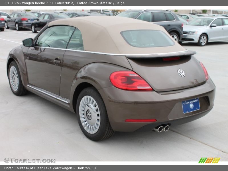 Toffee Brown Metallic / Beige 2013 Volkswagen Beetle 2.5L Convertible