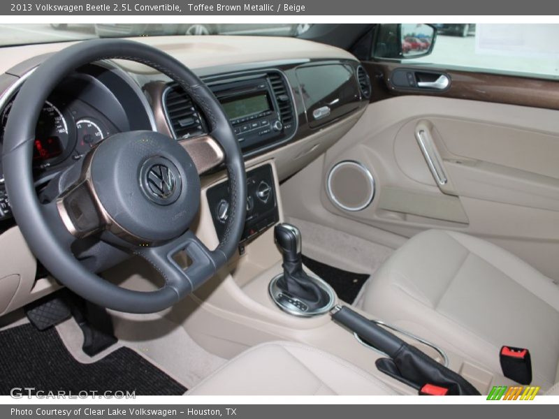 Toffee Brown Metallic / Beige 2013 Volkswagen Beetle 2.5L Convertible