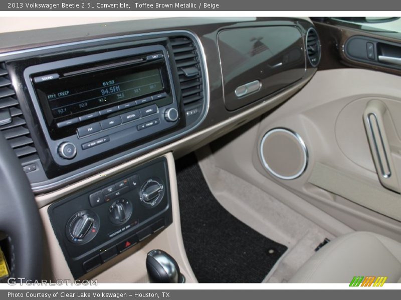 Toffee Brown Metallic / Beige 2013 Volkswagen Beetle 2.5L Convertible