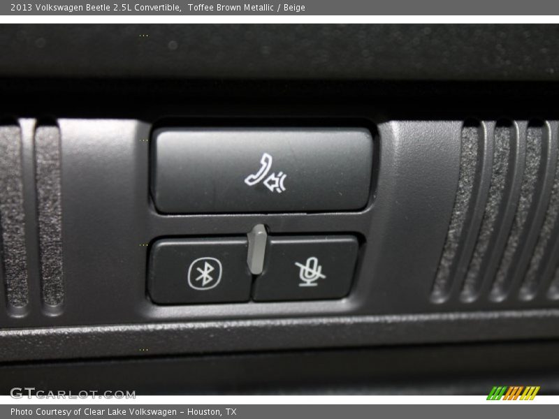 Toffee Brown Metallic / Beige 2013 Volkswagen Beetle 2.5L Convertible