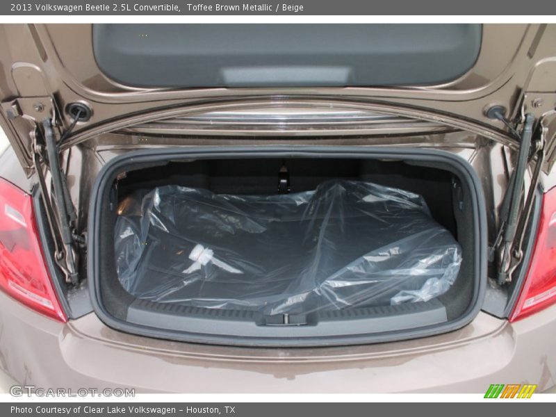 Toffee Brown Metallic / Beige 2013 Volkswagen Beetle 2.5L Convertible